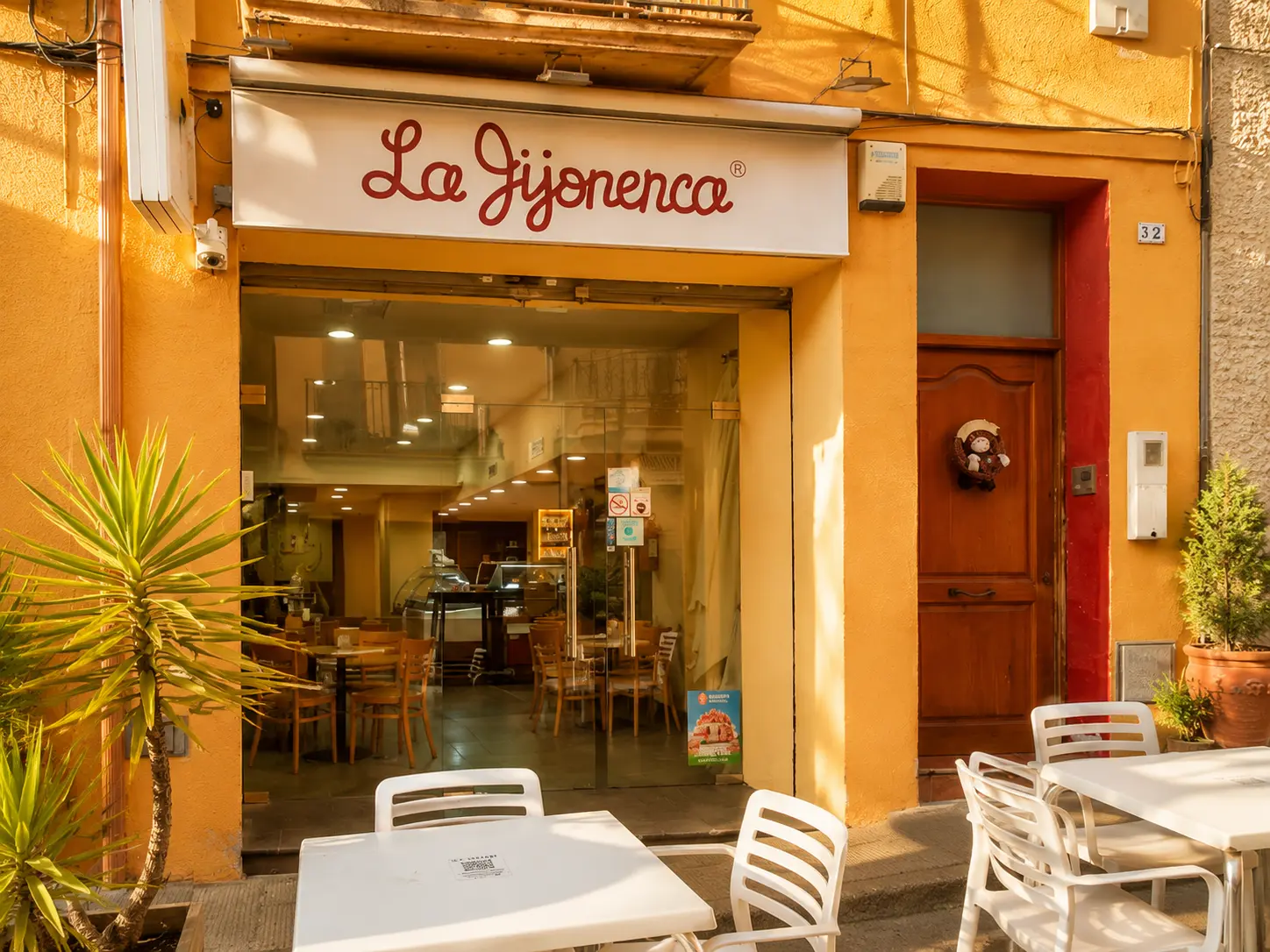 Fachada de La Jijonenca en Sant Celoni